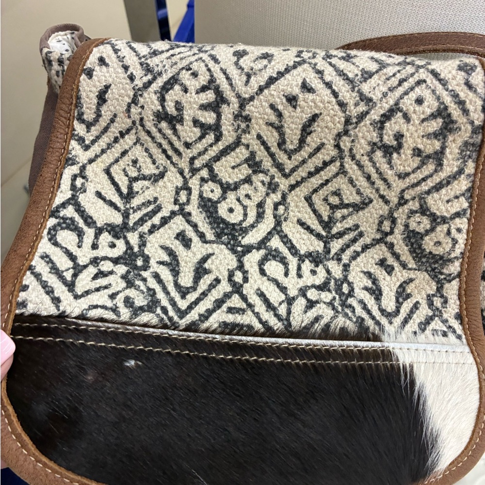 Myra Bag Tan Shoulder Bag